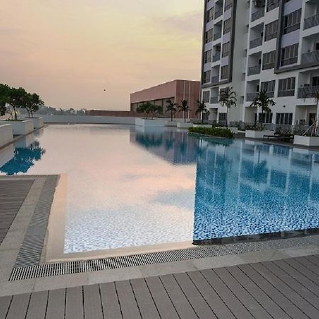 Lovina 17-11 At Harbour Bay Residences Nagoya Exterior foto